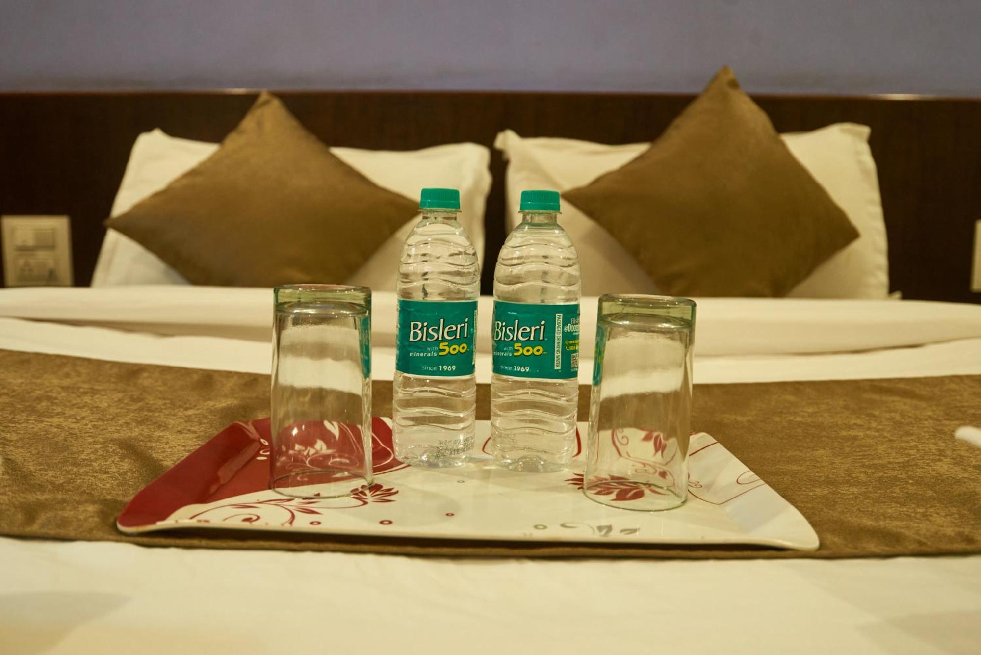 Hotel Pride Inn Sirdi Kültér fotó